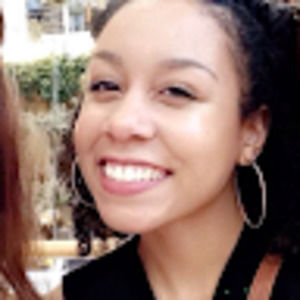 Meet your Posher, Joelle